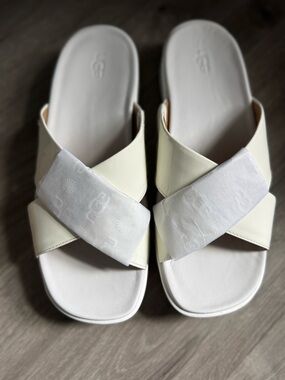 UGG Women's Cream Crisscross Slide Sandals